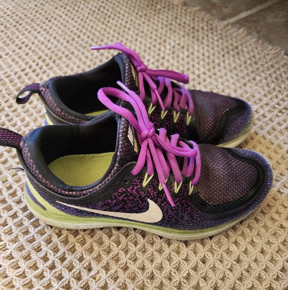 Nike Purple and Black Athletic Shoes with Mesh Design